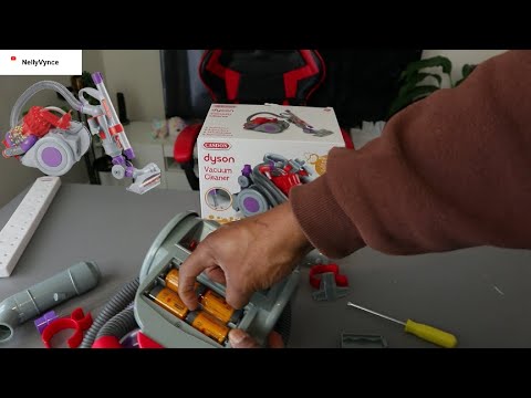 Dyson DC 22 Toy Vacuum Cleaner Demonstration and How to Remove the Batteries