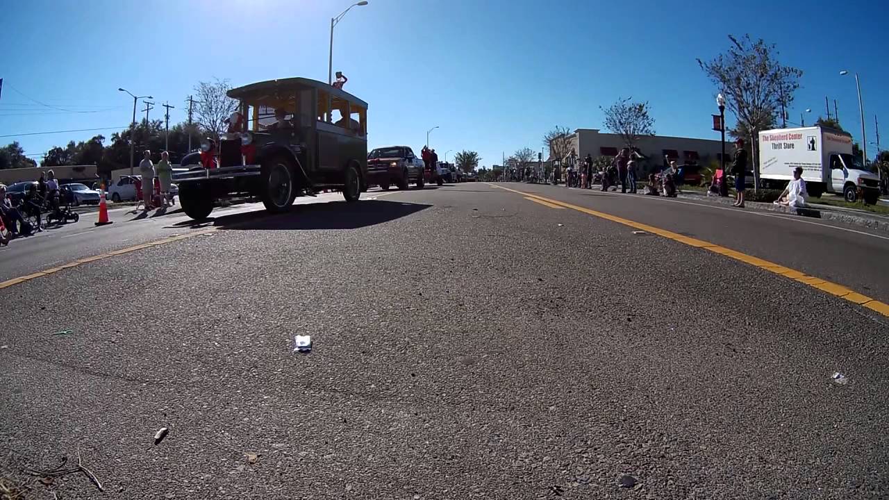 2015 tarpon springs christmas parade in 12 seconds tarpon springs christmas parade 2019