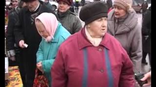 Картофель, морковь и свёкла - по восемь рублей Картофель, морковь и свёкла - по восемь рублей