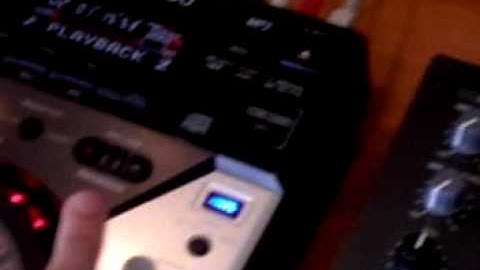 Traktor scratch pro and cdj400 video 1 part 1