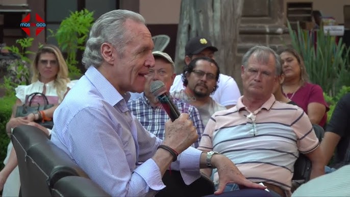 Gran presentación del periodista Heriberto Murrieta en la “Filsma” 2024 - YouTube