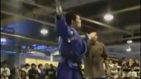 Shinya Aoki Breaks Kuniyoshi Hironaka