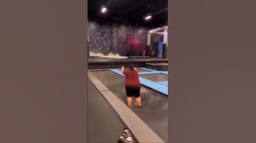 😂😂 #funny #gym #trampoline #jump #fail #fails #foryou #foryoupage #fy #fypage #fypシ #fyp