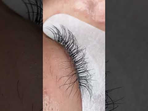 Immersive false eyelashes Satisfying eyelashes #eyelashes #Satisfactory