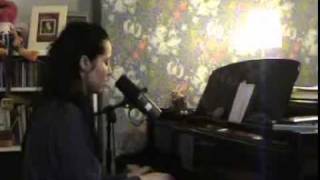 Nerina Pallot - IDWTGO Sessions Ep.24, #3 - Coming Home / Blue Christmas