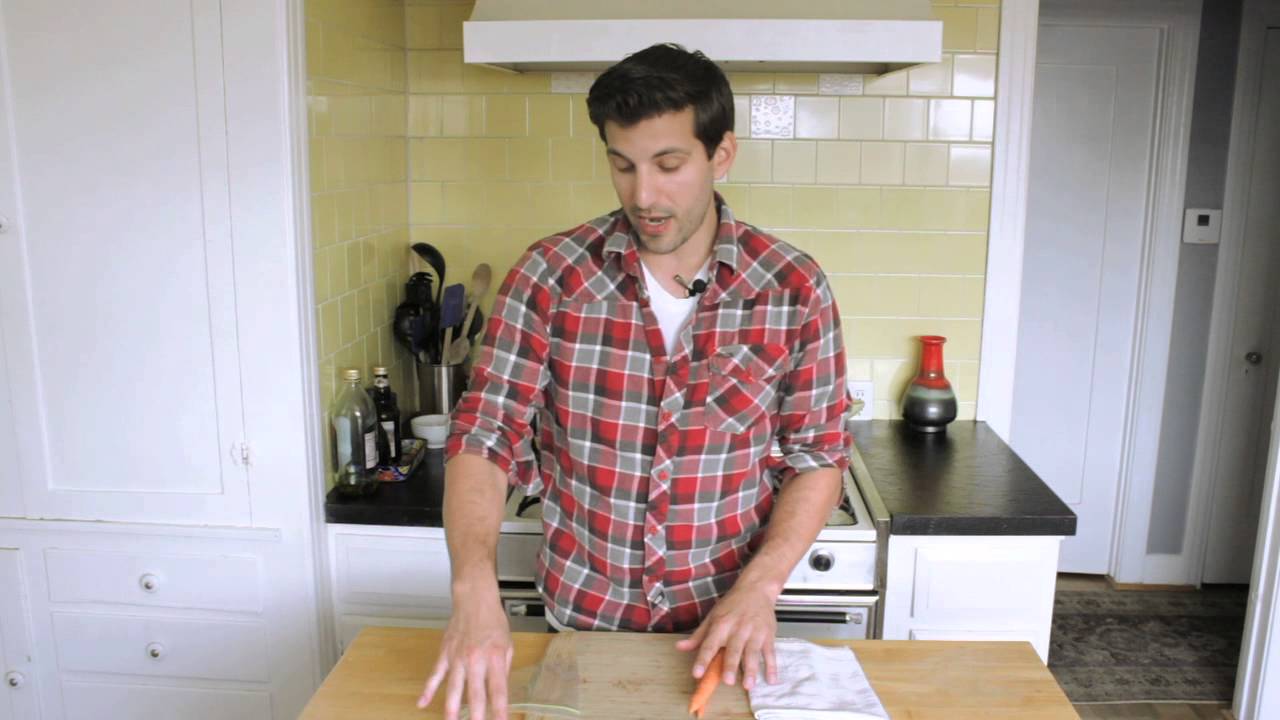Can You PreShred Carrots the Day Before Making Carrot Cake? Cooking Techniques & Food Storage