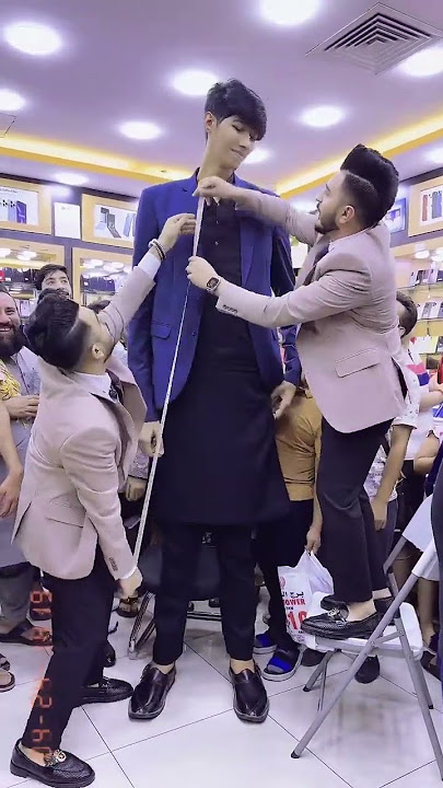 Measure of Long Height man😂😅 www.zamelect.ae Watch❤️Video and enjoy🥰#Abdul Ghafoor#Muhammad_Shakoor