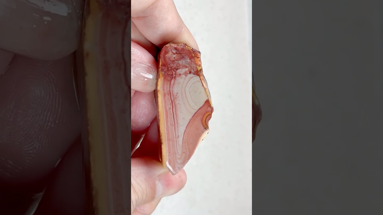 Rock Cut! Total Surprise Inside as Light Exterior Reveals Candy Cane Wonderstone! 🤩