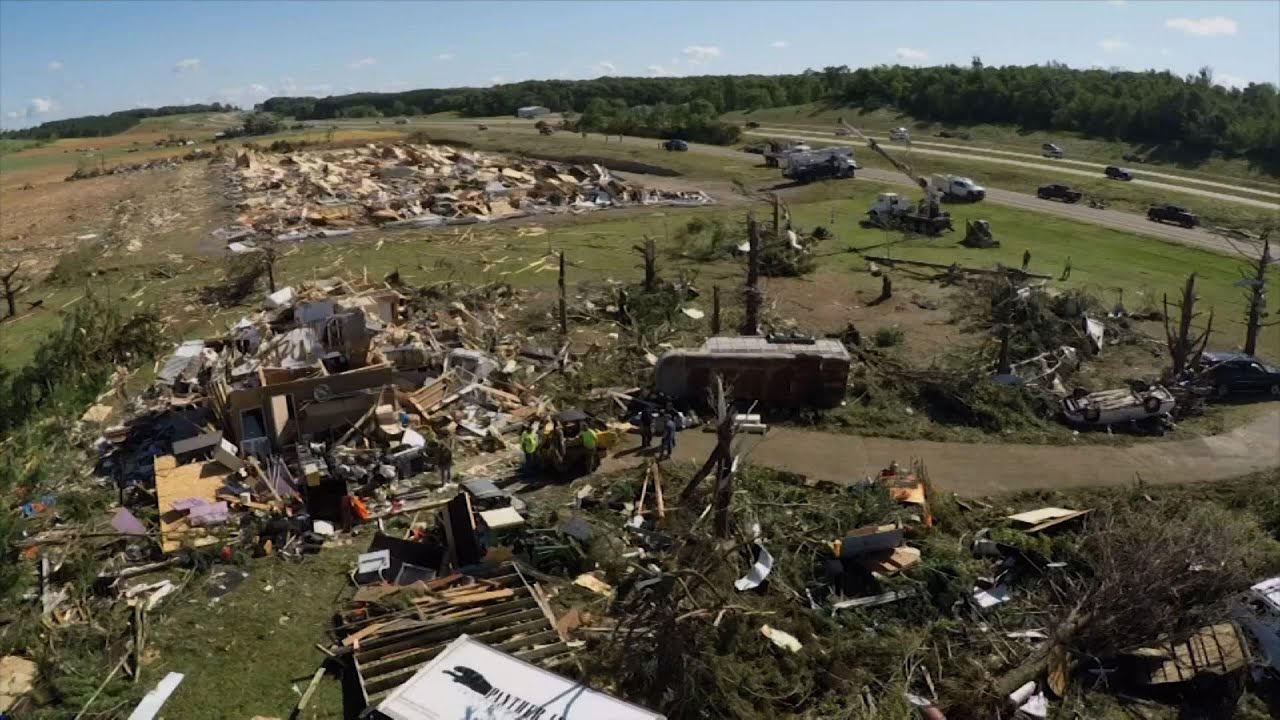 Western Wisconsin cleans up from tornado & storms - YouTube