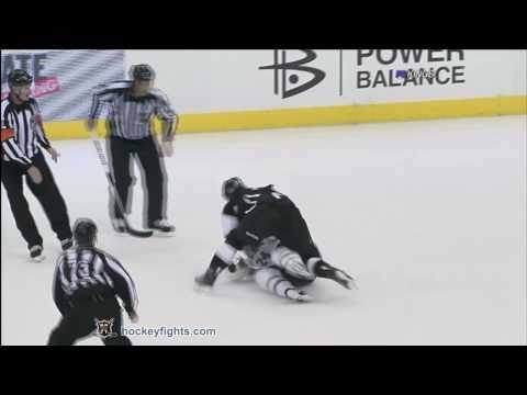 Brandon Segal vs Kyle Clifford Nov 11, 2010 - LA f...