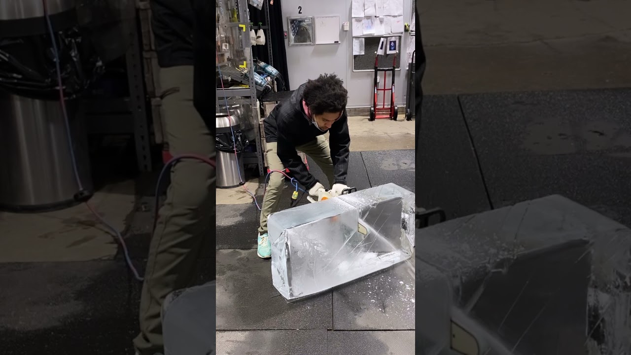 ICE and CHAINSAW 🧊🥶🧊