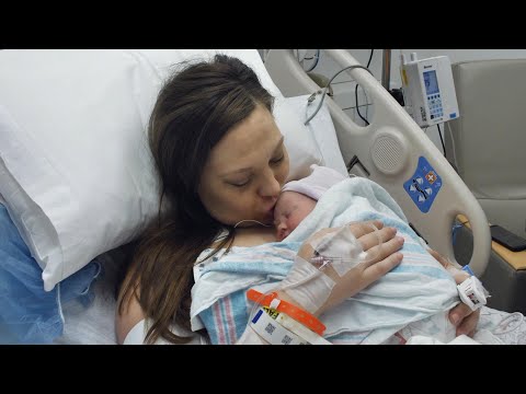 Video: In The United States, The First Child In The Country Was Born Of A Woman Born Without A Uterus - Alternative View