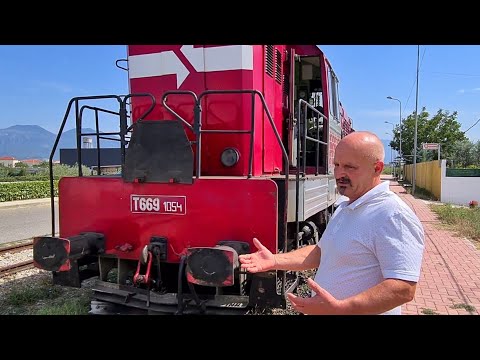 Video: Çfarë Duhet Të Bëni Në Një Stacion Treni Në Një Qytet Të Huaj