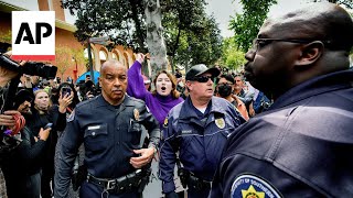 USC students scuffle with police on campus