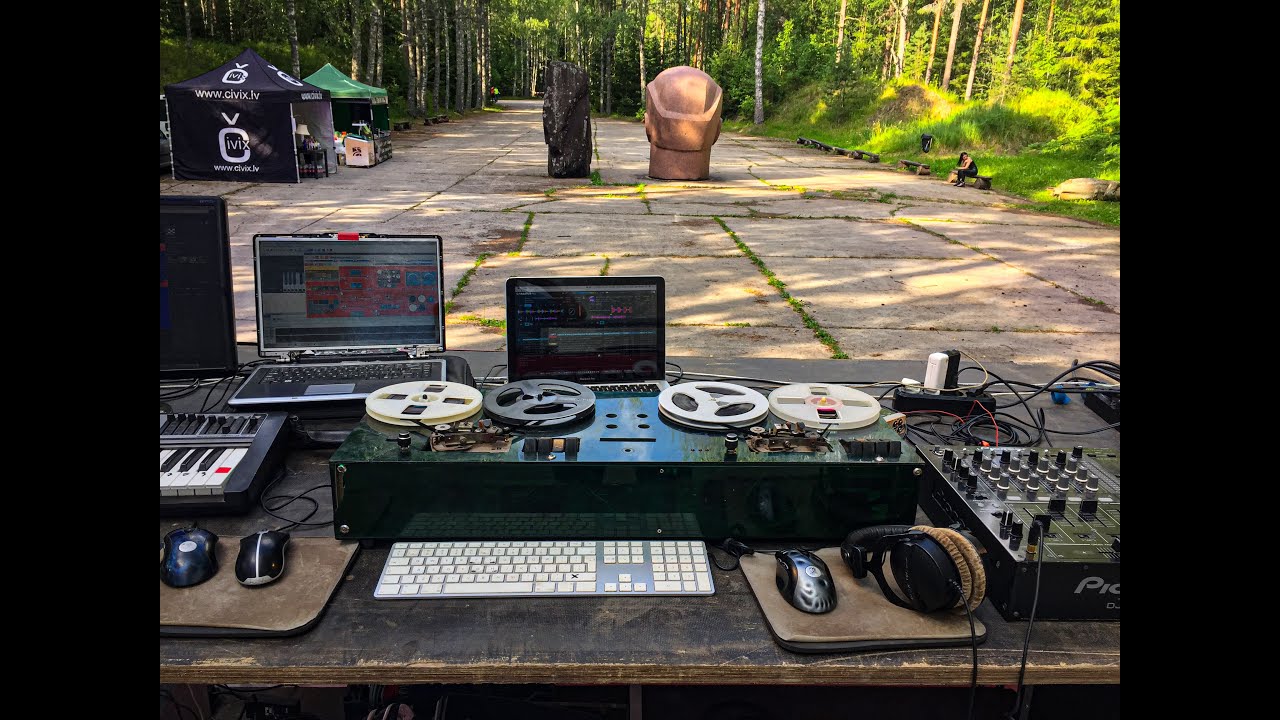 𝙆𝙊𝙎𝙈𝙊𝙎𝙎 live set, from the tape player,  Traktor DJ PRO Time Code recorded on magnetic tape 2020.