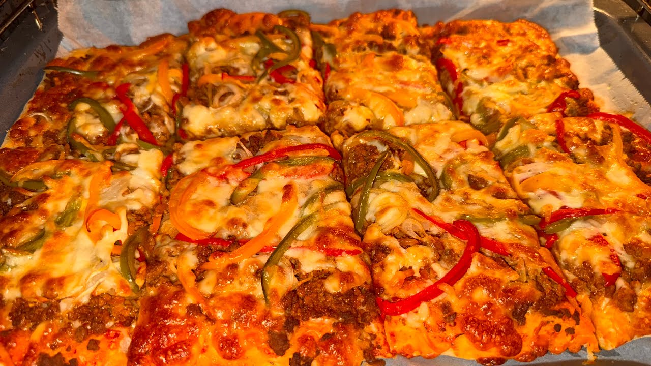 Jinsi Ya Kupika Pizza Nyumbani #pizza #pizzanamisosimitamu #mapishiyapizza