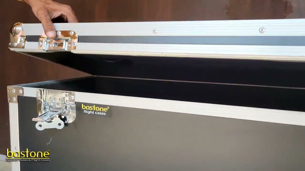 Lesar Light Flight cases | Sharpy Flight Cases | bastone flight cases