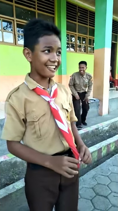 Pelajar Menyanyi Lagu Dangdut