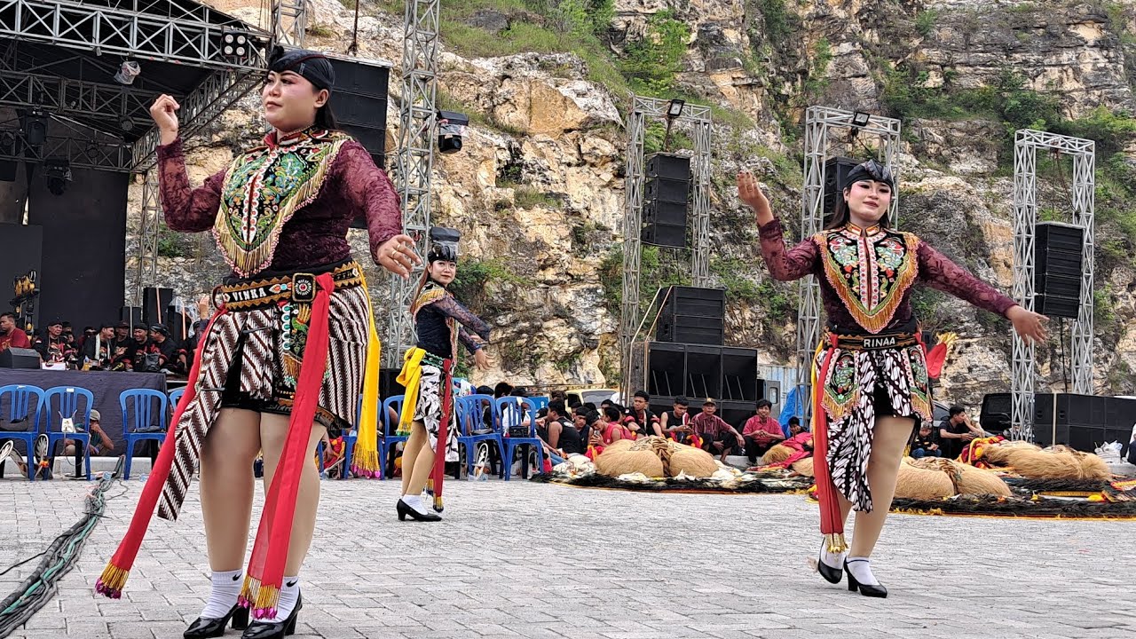 EGOLANE JATHILAN CANTIKNYA PONOROGO BIKIN PENONTON GAK TAHAN