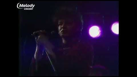 U2 -  Twilight - Théâtre de la Bourse , Bruxelles 1981/02/10 - (Proshot)  TV