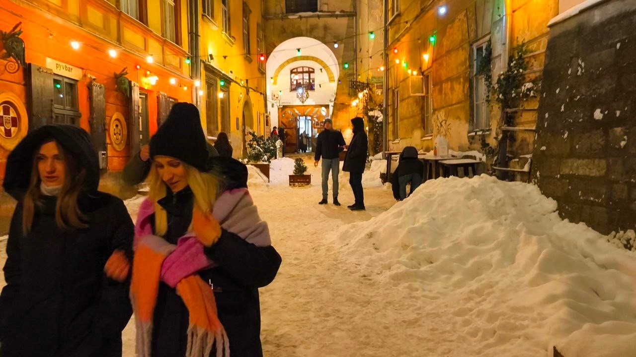 Найгарніша зима третього тисячоліття у Львові, стільки снігу у центрі ви ніколи ще не бачили