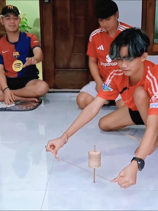 Lucu banget! ๐ Mas Ado GWSM main gasing ๐ malah kena Mas Joko ๐งข dan kucing ๐ฑ!