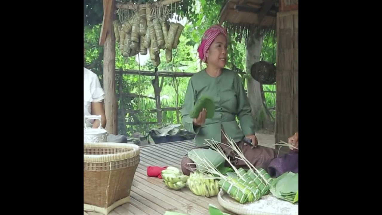 រឿងកំប្លែង តាក្រឹមអ្នកសុំ អាកុយអ្នកស៊ី ភាគ០១