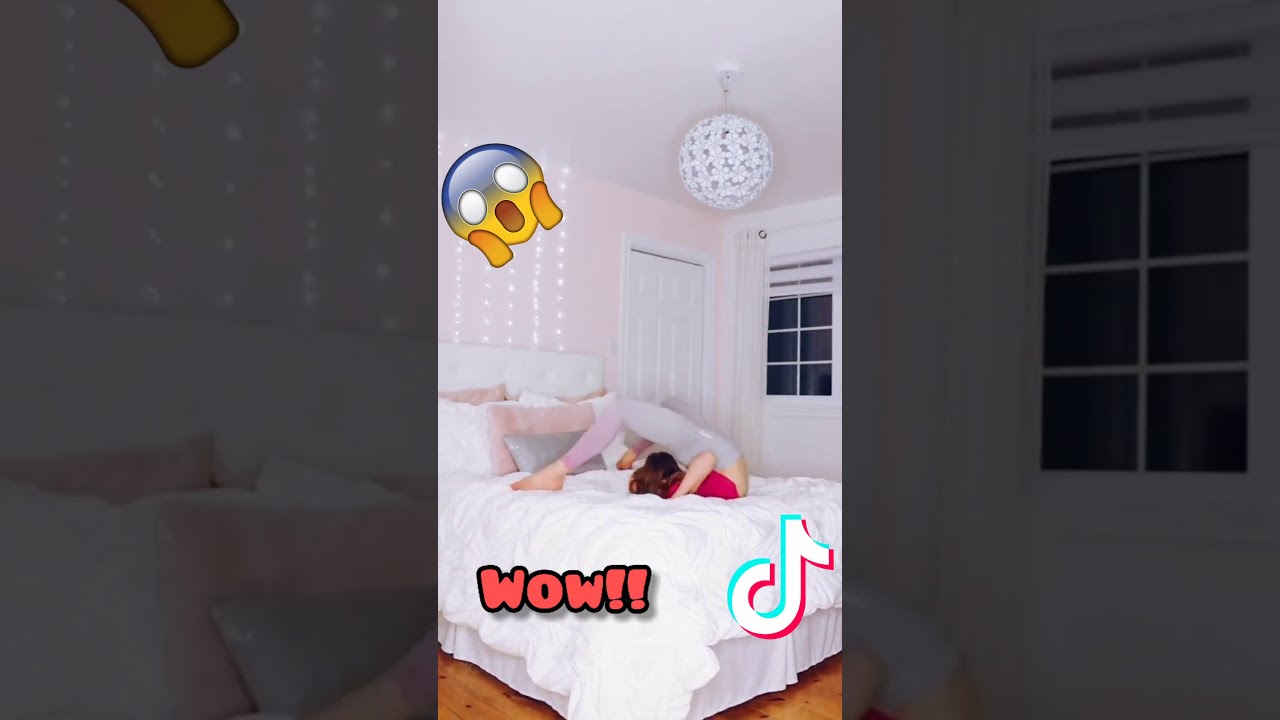 Anna Mcnulty - Flexibility Tricks on The Bed Tiktok 