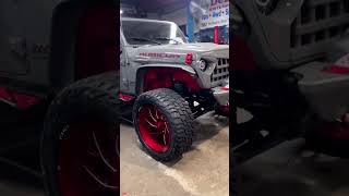 Aggressive or too much? Jeep Gladiator with our #DynamicLiftKit #shorts