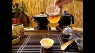 Het Zetten Van Donkere Oolong Thee