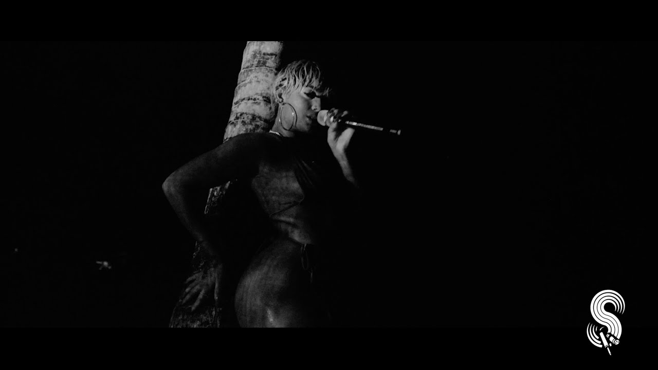 DaniLeigh - Monique (TIDAL SESSIONS Live Performance)