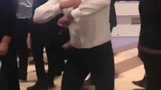 Düğünde Damatın Dansı Herkesi Mest Etti