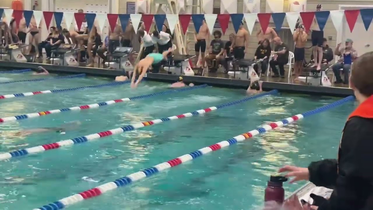 SR EVENT 22, BOYS 400 FR RELAY PRE