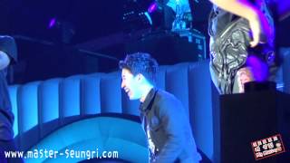 20121027 alive tour in malaysia Blue