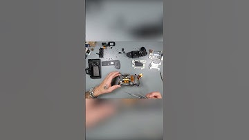 Timelapse van het vervangen van de sluiter van de Sony A7 IV | Volledige demontage en reparatie! ...