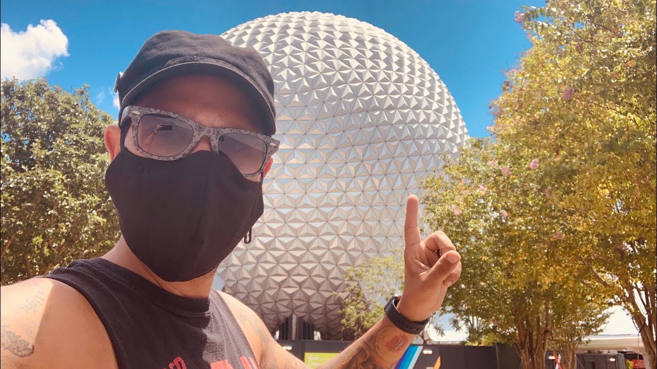 Awesome Day Back At Epcot | Low Crowds, Food & Wine 2020 - YouTube