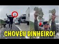 Chuva de dinheiro de carro forte cobre rodovia nos Estados Unidos!