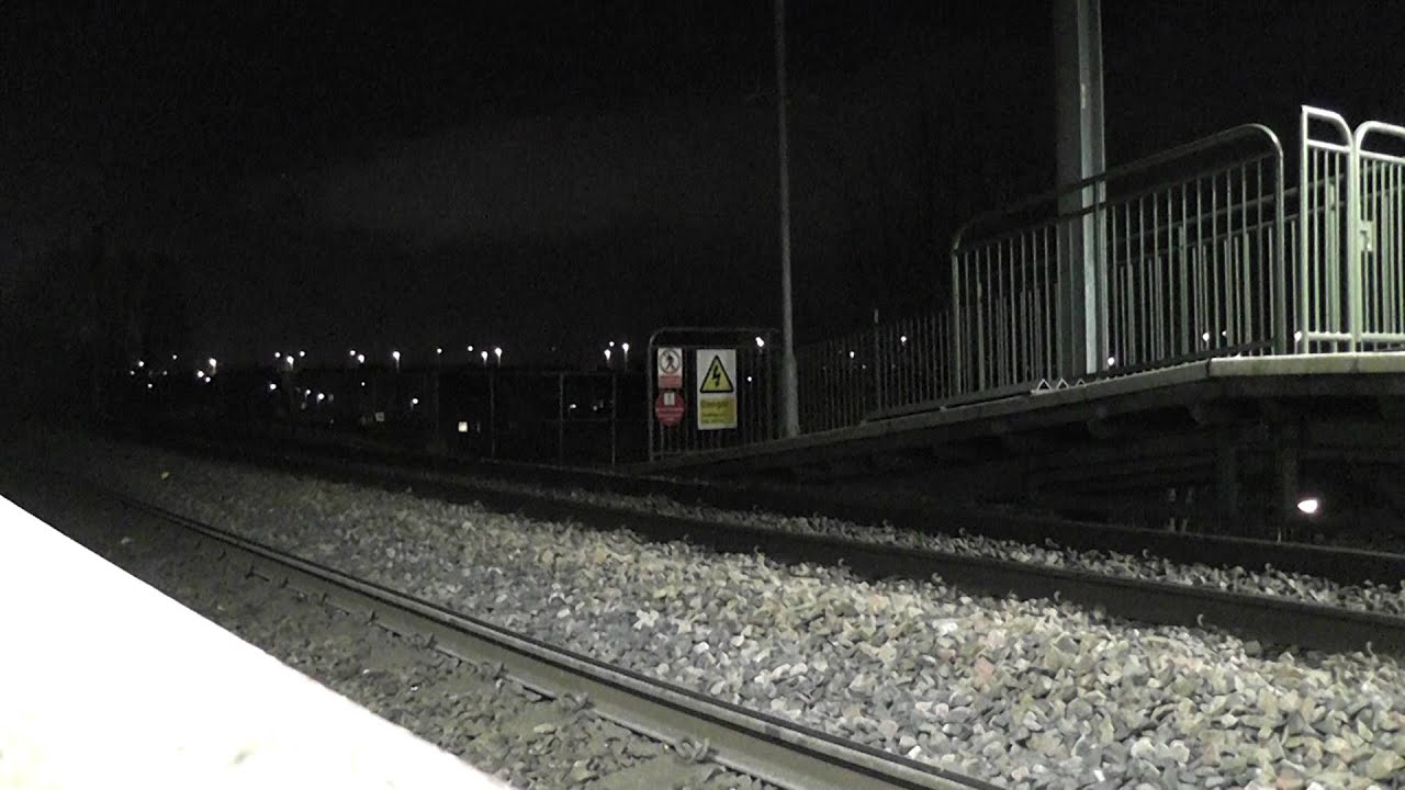 Northern Rail Passing Fellgate Metro station Class 142