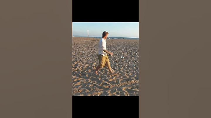 David Beckham hit 3 trash cans with the ball #football #davidbeckham #shorts