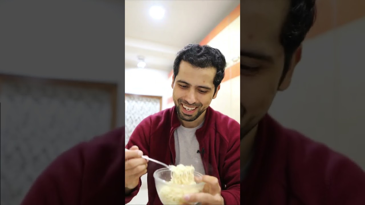 Chicken Maggi from UAE 🇦🇪 || Ye kaisi Maggi hai ? 🫠🥲