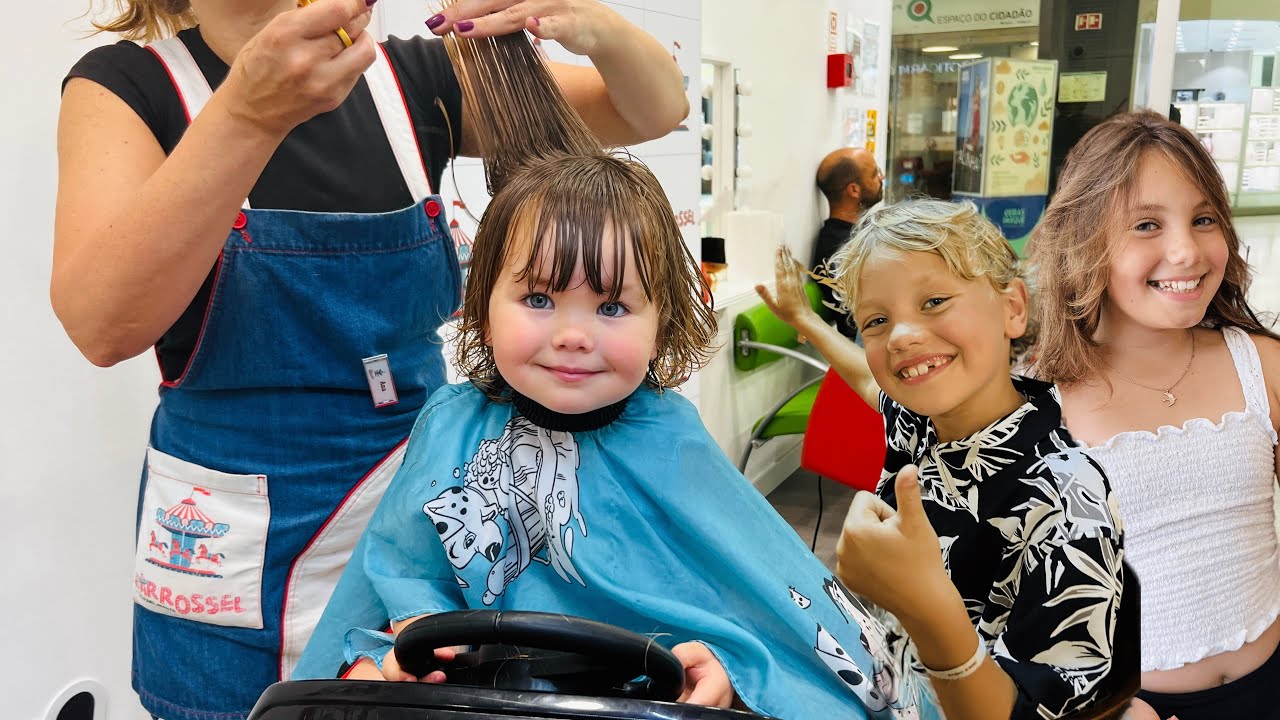 Laura går till frisören för första gången! Sommarlov VLOGG