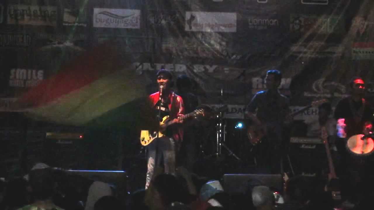 Beach Party Reggae - We Love Indonesia