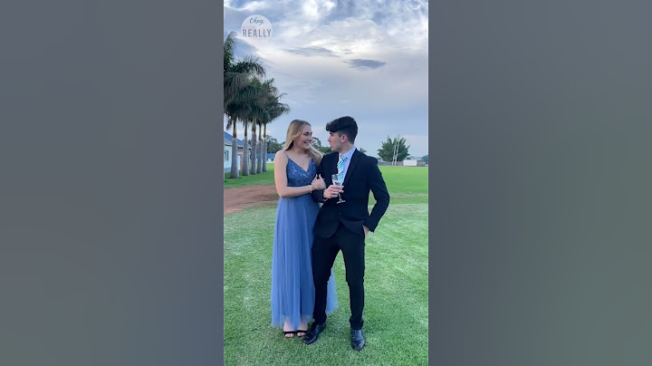 Girl travels 8000km to surprise boyfriend at prom #shorts #couple #prom