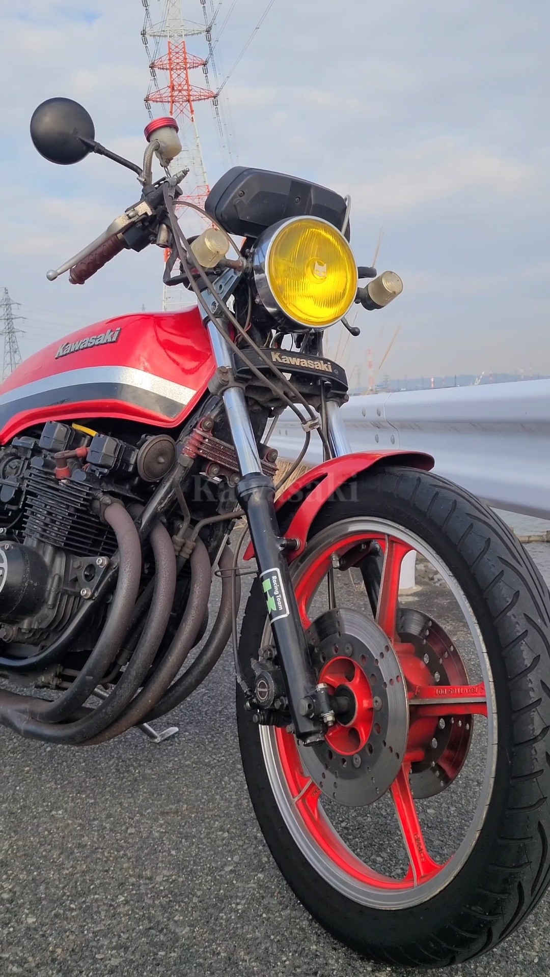 Z400GP MISTYショート管 マフラー音有り - YouTube