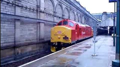 DB Schenker 37670 & 37401 at Waverley 26 July 2009