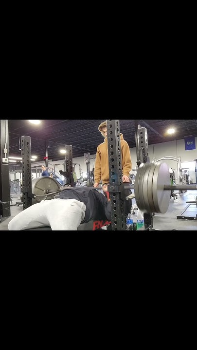 Watch Michael Dudley Defy Gravity As He Smashes Through 495 Pounds On watch-michael-dudley-defy-gravity-as-he-smashes-through-495-pounds-on