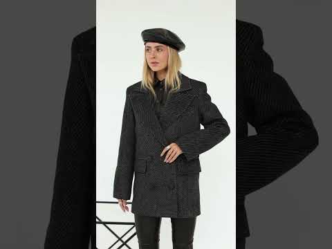 Жіноче двобортний стильне пальто піджак чоловічого крою, видео 1