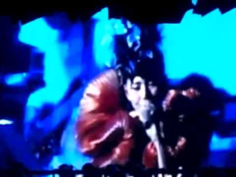 答案是孫燕姿世界巡迴演唱會香港站 -  愚人的國度 (新歌)
