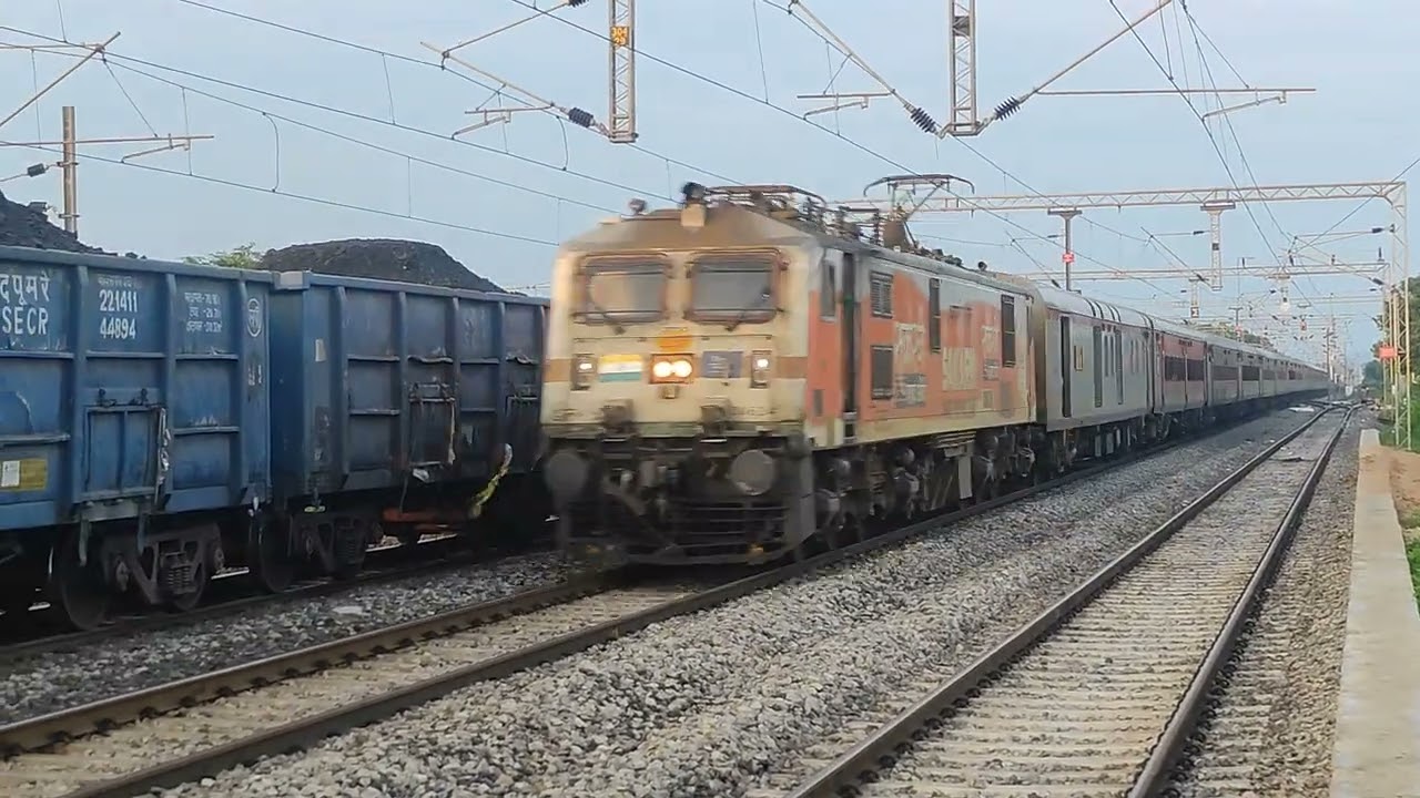 12193  Jabalpur superfast  EXPRESS runs from Yesvantpur(YPR) to Jabalpur (JBP) on Sunday