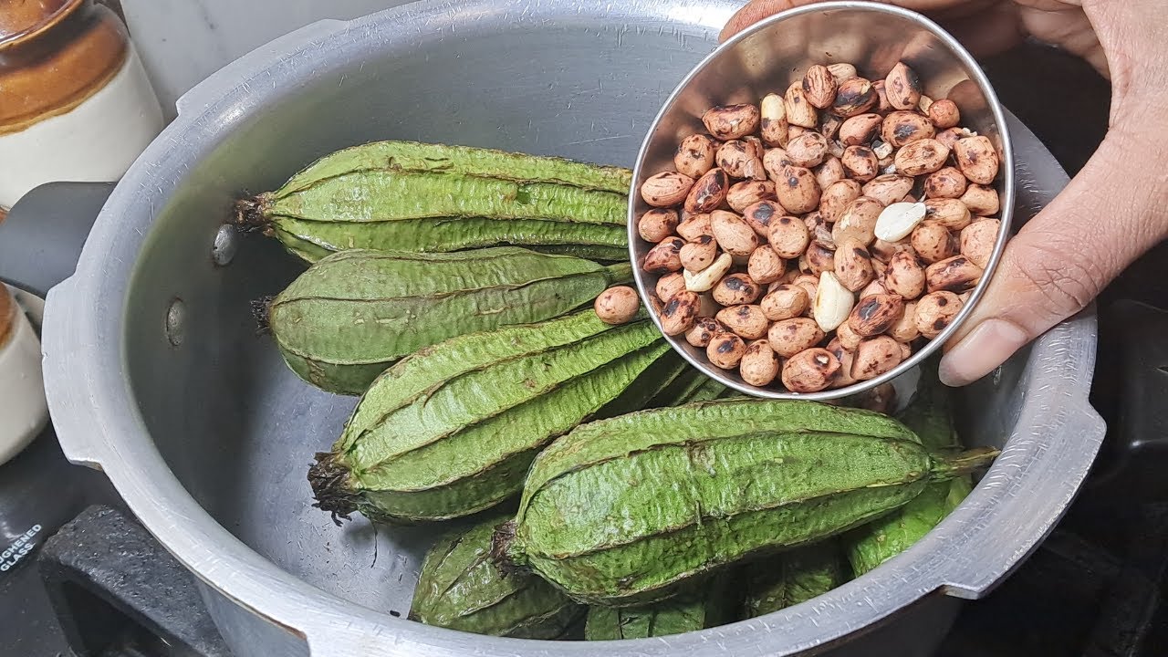 ಈಗ ಹೀರೆಕಾಯಿ ರೊಟ್ಟಿ ಬರಲ್ಲ ಅನ್ನುವವರು ಕೂಡ 👉 ಮಾಡೊದು ತುಂಬಾ ಸುಲಭ ಬ್ರೇಕ್ ಫಾಸ್ಟ್/ಲಂಚ್/ಡಿನ್ನರ್ 👌ಒಂದೇ ಸಲ ಮಾಡಿ😋